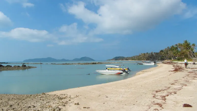 Boats on the coast of Ko Samui, Thailand (2014 febr.)