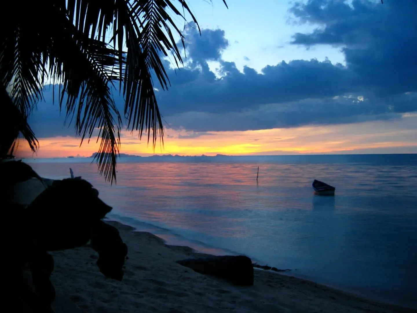 Bang Po Beach, Koh Samui: Calm Sand, Tides, Seafood, Sunsets