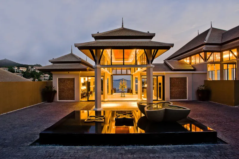 Banyan Tree: Pool