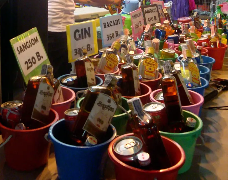 Bucket prices on the beach, 2015