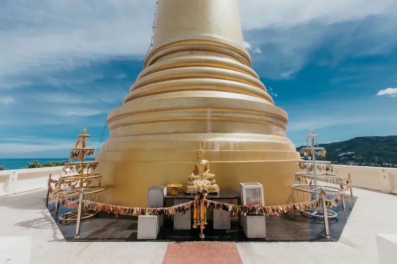 The golden chedi of Khao Hua Jook above Chaweng