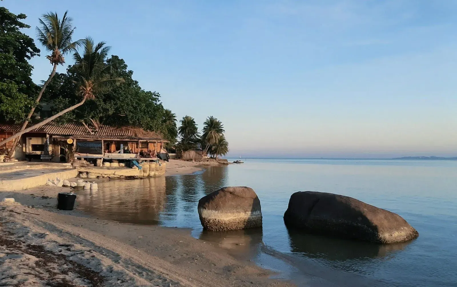 Open-Water Swimming on Koh Samui: Safe Lines, Boats and the Crew