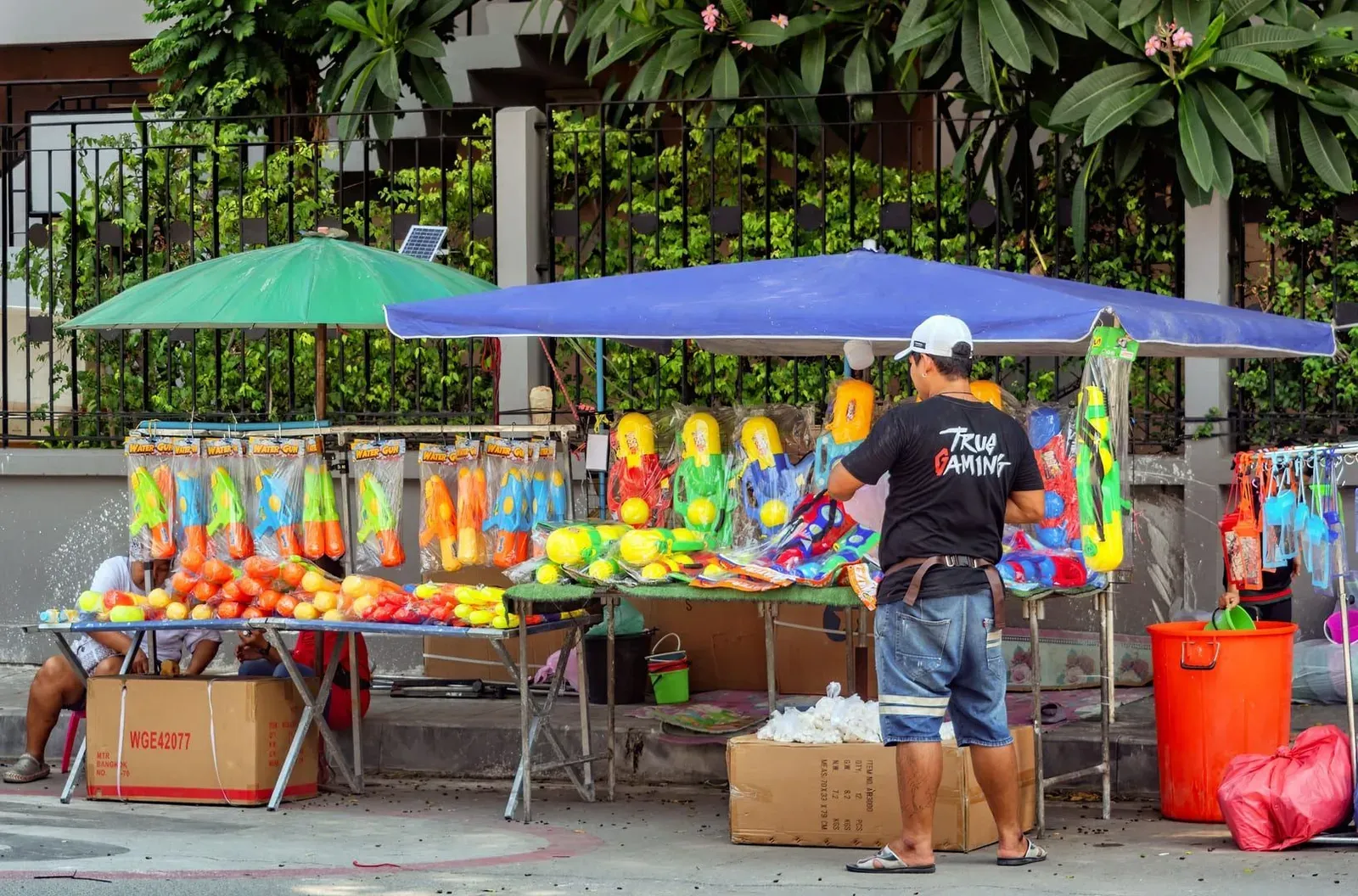Songkran Koh Samui: 13 April Water Fights, Where and What to Avoid