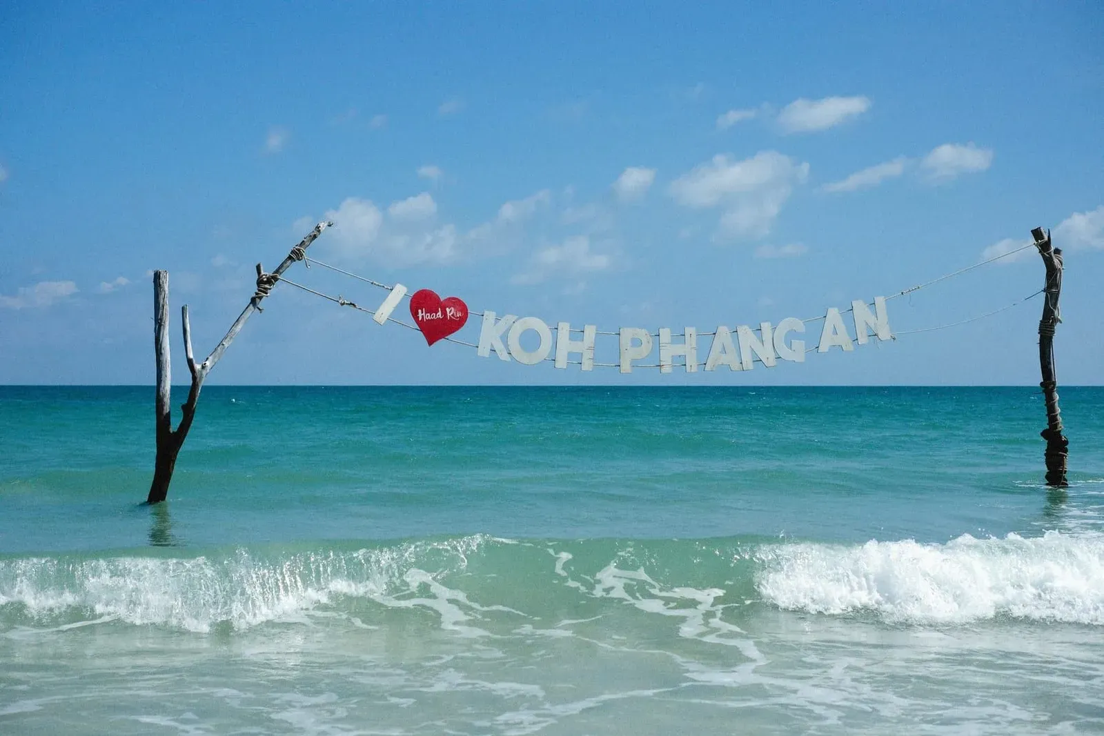 Koh Phangan vs Koh Samui: Which Island Suits You? (2026)