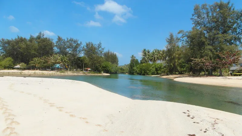 Laem Set Beach, Koh Samui: view 3