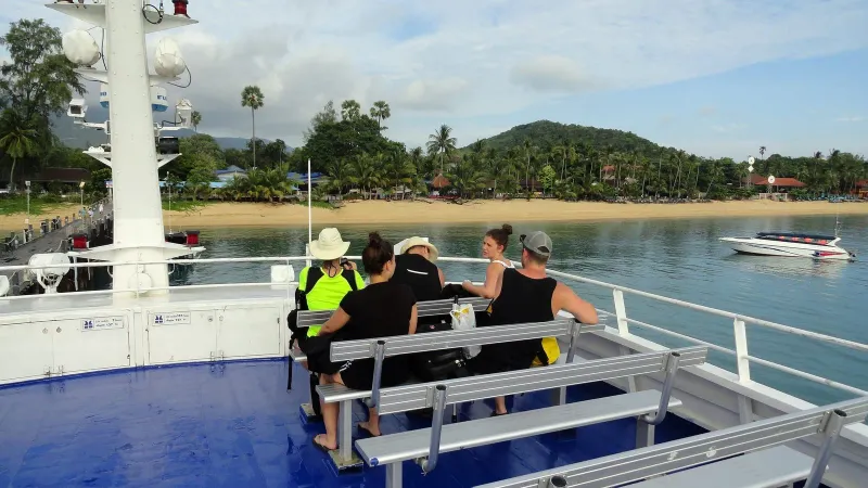 Lomprayah Pier, Maenam Beach, Koh Samui, view 7