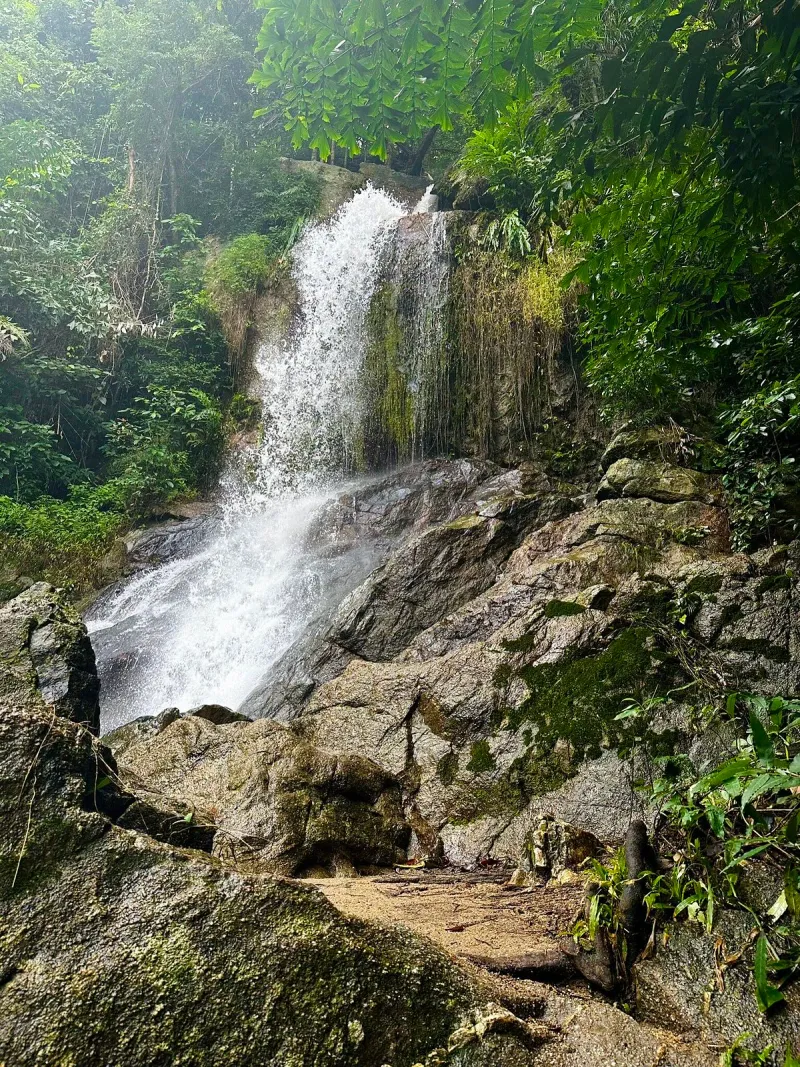 Tan Rua Waterfall (Secret Falls)
