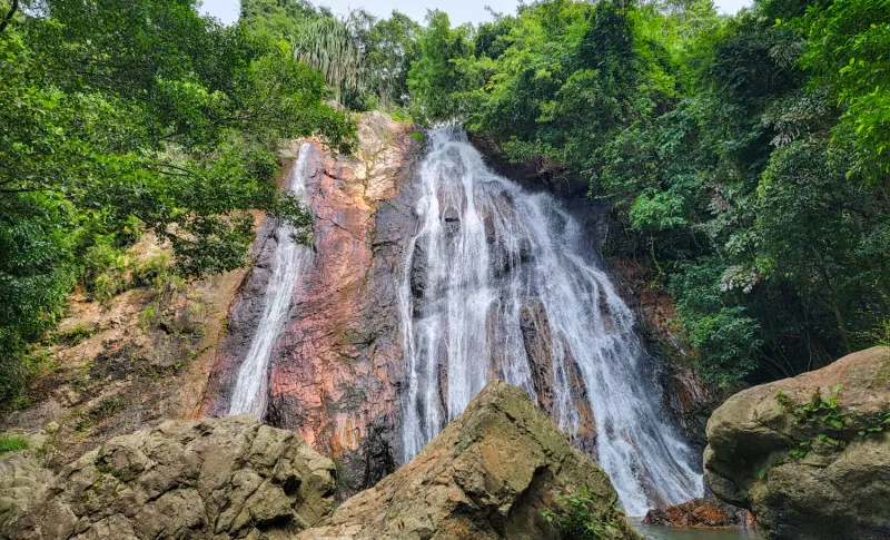 Another angle of Tan Rua's cascade tumbling through the ravine