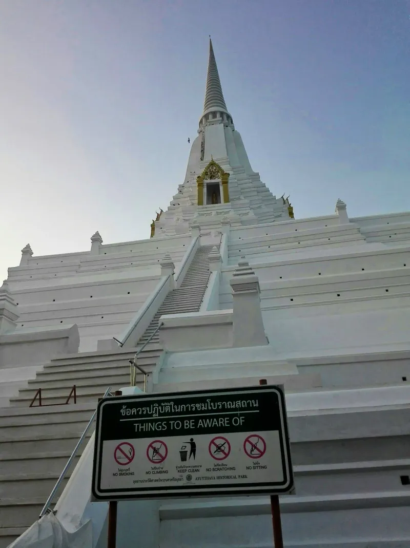 Shrine detail at Wat Phu Khao Thong, Maenam, Koh Samui